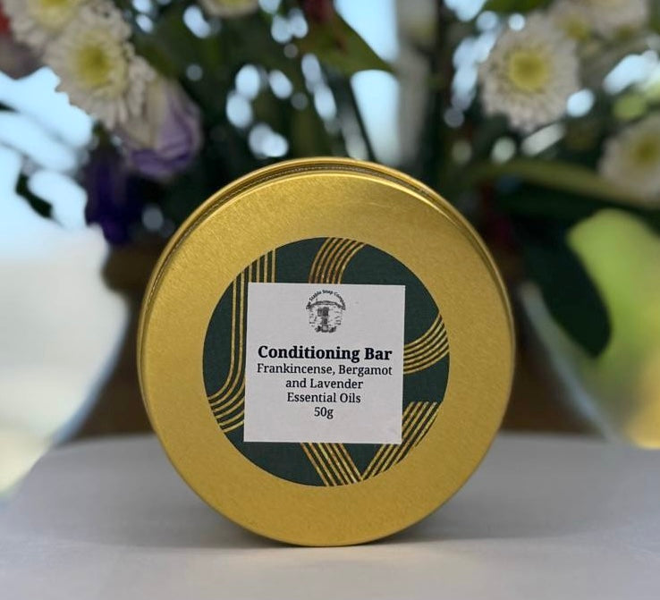 Handmade Frankincense, Bergamot and lavender Conditioning Bars Tins