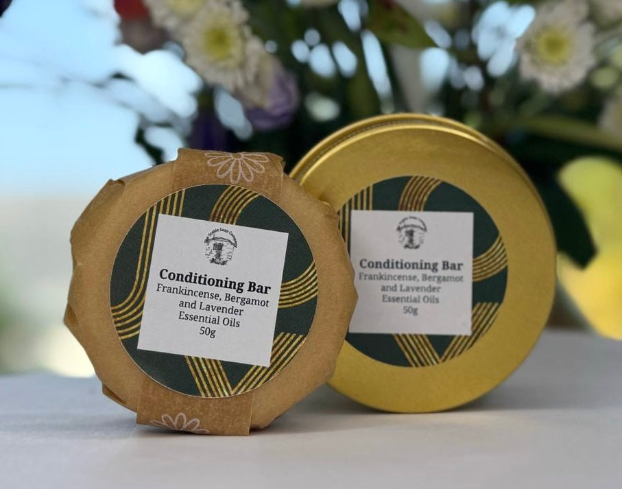 Handmade Frankincense, Bergamot and lavender Conditioning Bars Tins